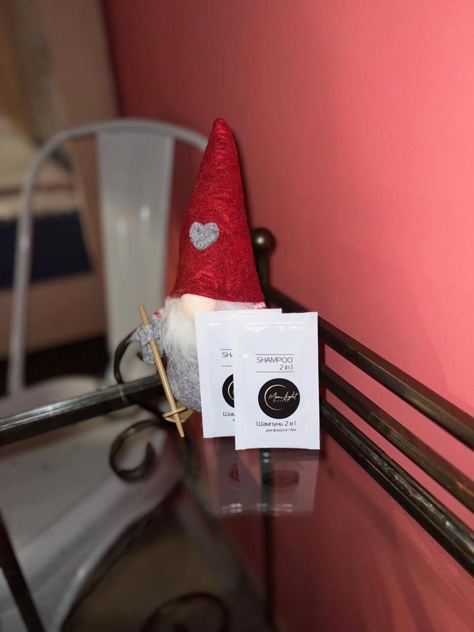 Moonlight Hostel Λβιβ Εξωτερικό φωτογραφία