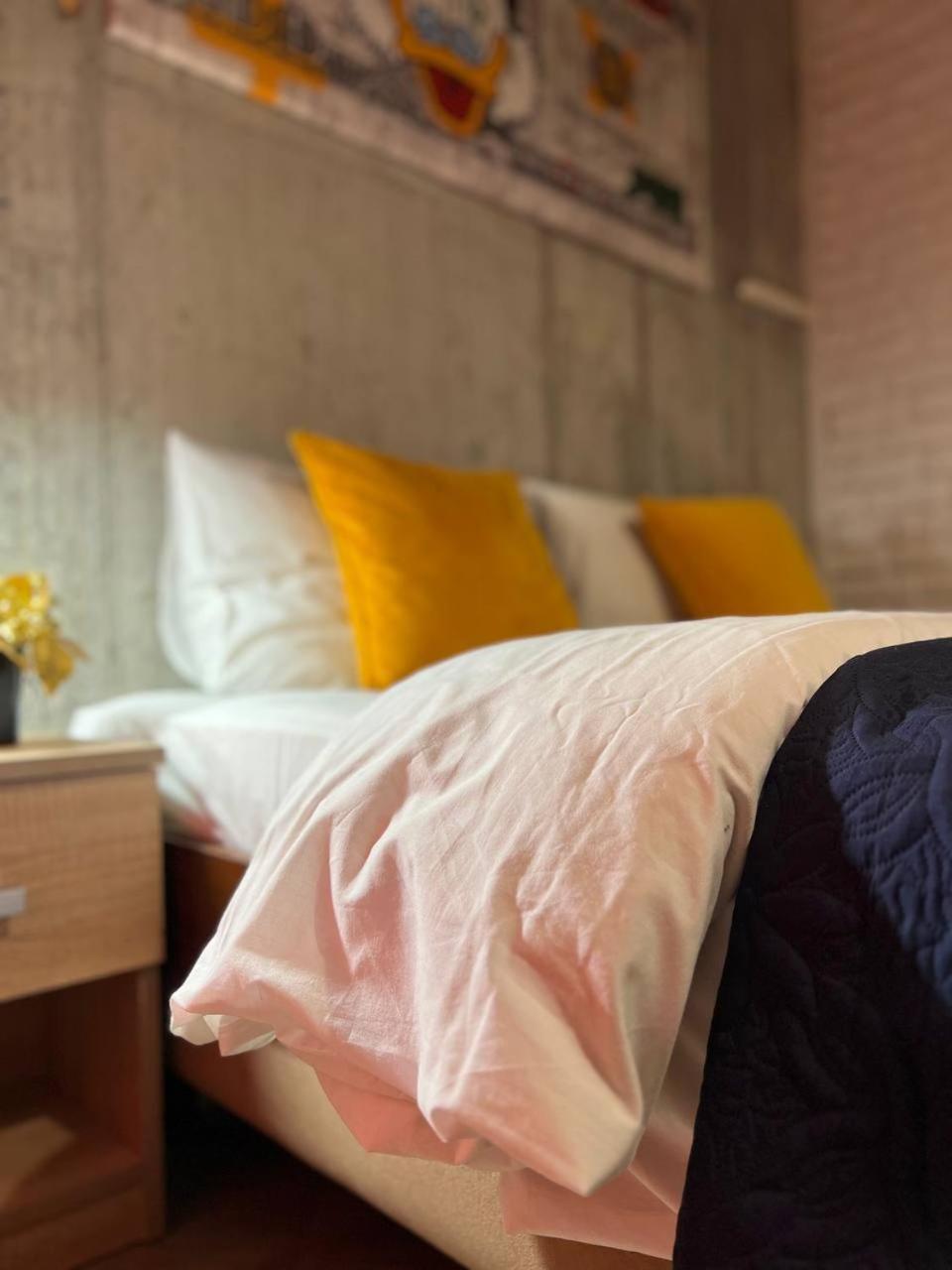 Moonlight Hostel Λβιβ Εξωτερικό φωτογραφία