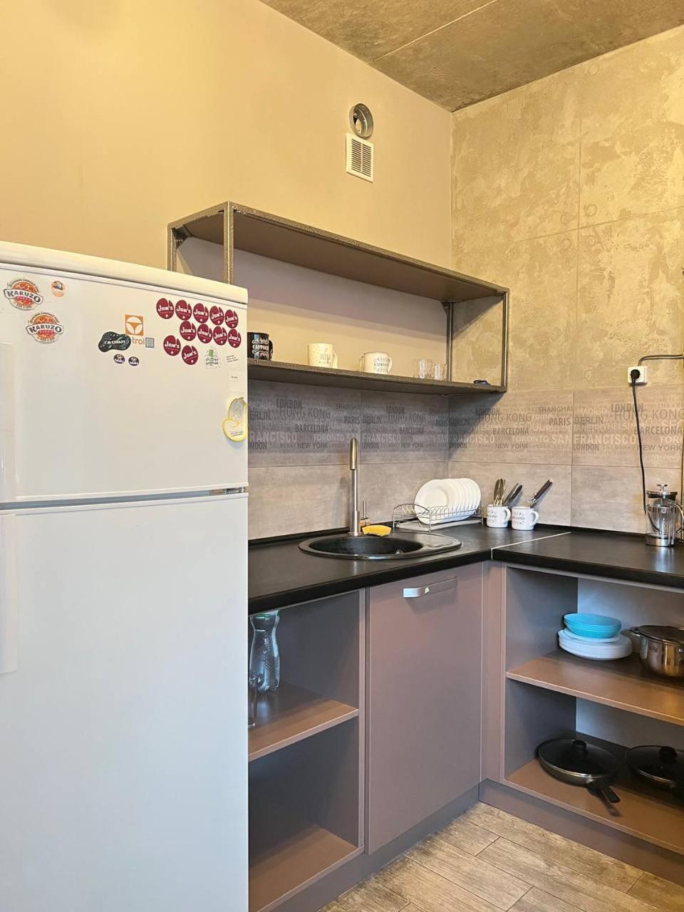 Moonlight Hostel Λβιβ Εξωτερικό φωτογραφία