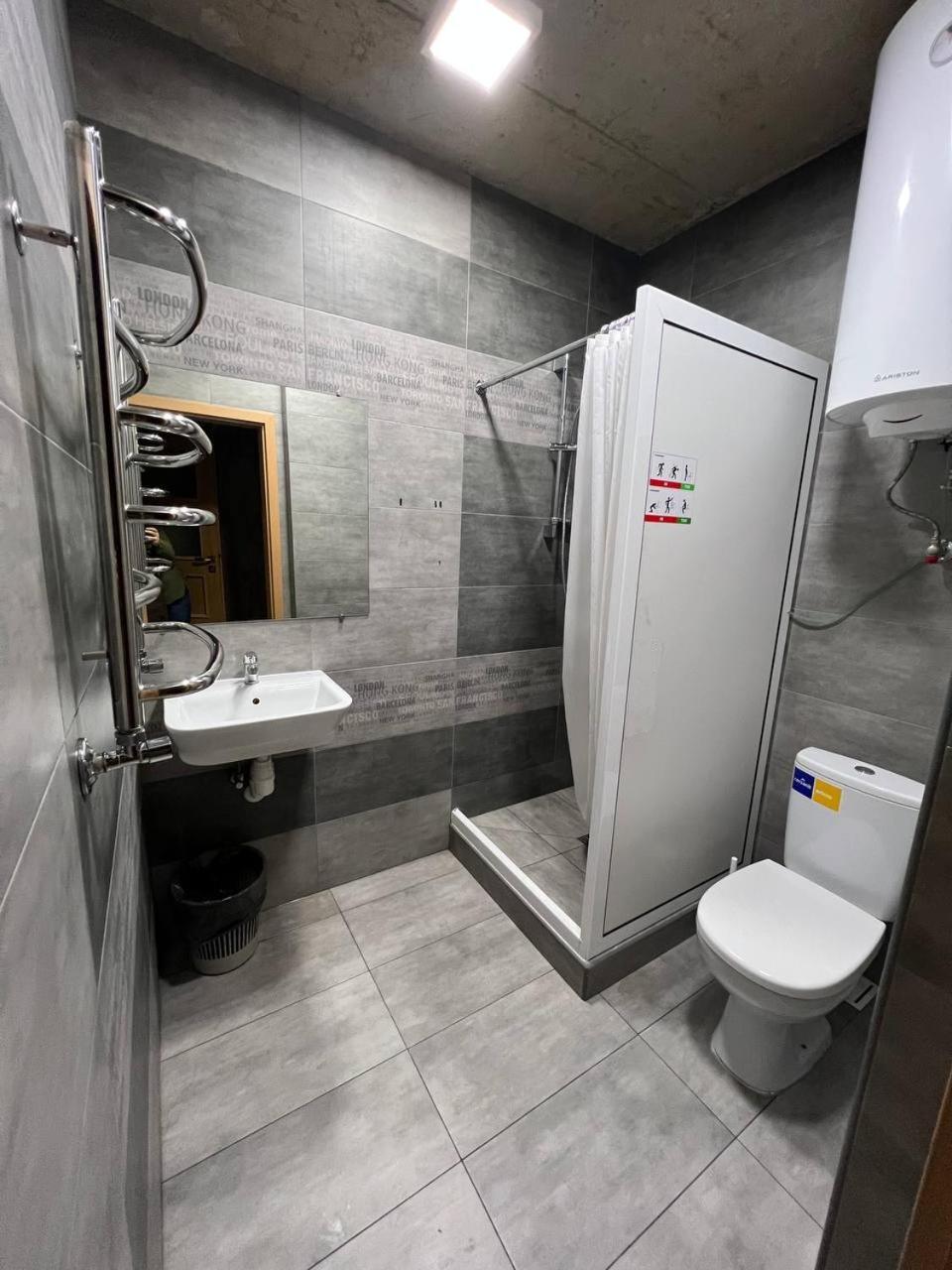 Moonlight Hostel Λβιβ Εξωτερικό φωτογραφία